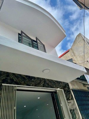 bán nhà ngõ 85 cát bi - hải an - hải phòng
đã thanh lý : ngõ nông ô tô cách nhà 50m2
giá ;1450tr