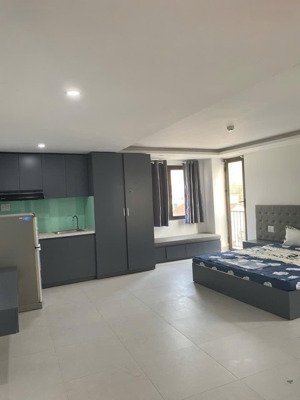 bán tòa căn hộ 6 tầng đường hoàng văn thụ - diện tích lớn - doanh thu 100 triệu/tháng - chỉ 17 tỷ