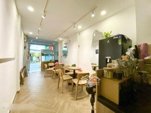 chính chủ cho thuê mặt bằng quận 3 cực sầm uất_hẻm ô tô thông 2 chiều đông đúc