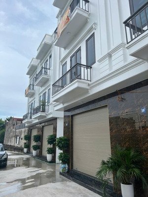 tôi chính chủ cần bán nhà 50m2, 3 tầng, sổ đỏ. giá 1,93 tỷ sẵn sổ đỏ đường trà khê, p. anh dũng