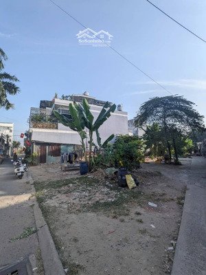 cho thuê 1000m2 đất có 800m2 thổ cư, tân phú, quận 9 xây trọ giá 20tr/tháng