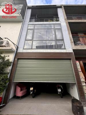 Nhà 3 tầng kiệt ô tô Phan Bội Châu, phường Phước Vĩnh chỉ sau 1 nhà mặt tiền