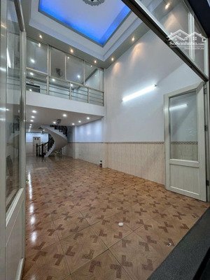 cho thuê nhà mặt phố ngô gia tự, 55 triệu, 68m2, q10, hcm chỉ với giá siêu hời