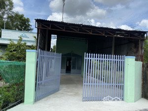 chính chủ cho thuê nhà nguyên căn ngay trung tâm tp tây ninh