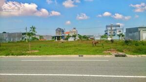 BÁN GẤP 2 SHR, 500M2 ĐẤT THỔ CƯ SÁT BÊN CHỢ, TRƯỜNG HỌC, NGÂN HÀNG GẦN KHU CÔNG NGHIỆP SẦM UẤT. GIÁ 270TR/SỔ