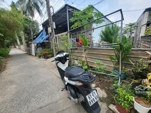 tôi bán đất bỉnh nhâm 79m2 ngay ngã tư nhà đỏ giá 1.9 tỷ bao sang tên