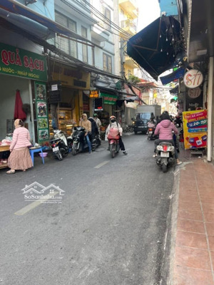 siêu phẩm thị trấn thanh trì nhà đẹp ở ngay vài bước ra phố sầm uất diện tích 40m2, 3 tầng