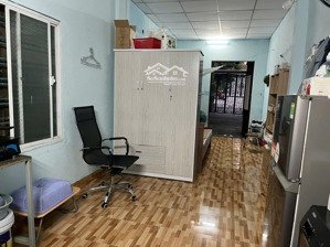nhà trọ cấp 4 - 2.200.000, 25m5, đường 2 ô tô tránh nhau, wifi miễn phí, camera 24/24