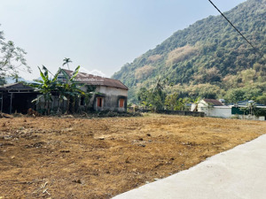 chỉ hơn 300tr có ngay lô đất view núi đá cực đẹp có dt 88m2, full thổ cư
