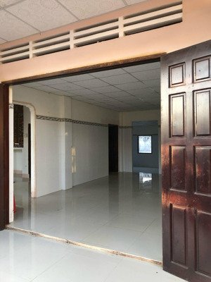 cho thuê nhà cấp 4 400m2 trung tâm thị trấn đất đỏ, bà rịa vũng tàu 3.5 triệu/tháng