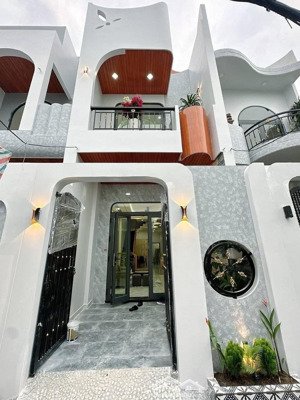 nhà 2 tầng 2 mê kiệt oto 4m - lạc long quân - gần chợ hoà khánh - hòa khánh bắc - đà nẵng.