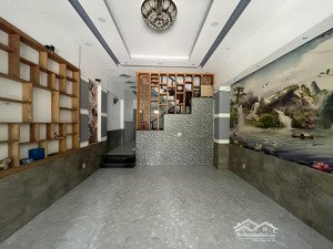 cho thuê nhà 3 lầu 150m2 nhang 9m gần chợ đông hoà bigc go