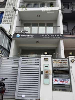 cho thuê mặt bằng tầng trệt đường d1 khu dân cư himlam p.tân hưng quận 7