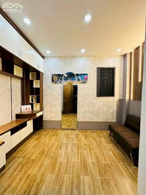 Bán căn nhà 2 lầu khu dân cư Tân Hiệp Tân Uyên Bình Dương sổ hồng riêng