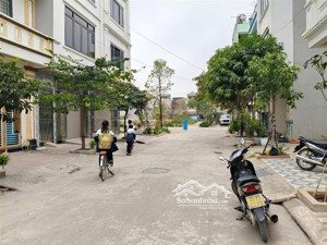 cần bán gấp lô đất đấu giá phú lương, hà đông, phân lô vỉa hè kinh doanh đỉnh, dt: 65m2, giá 8,2 tỷ