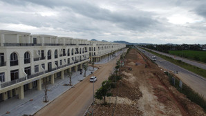đất nền ven sông hà thanh 80m2 sổ riêng mặt tiền đường nhựa giá 2x/m2.