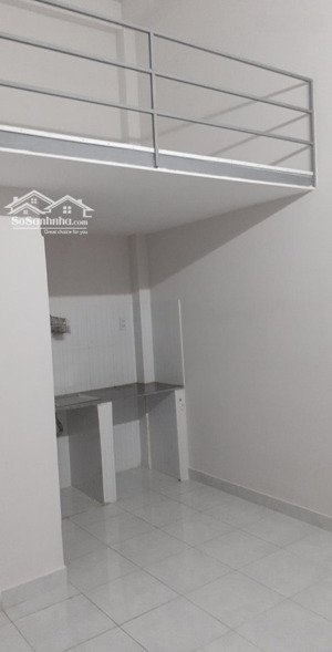 phòng trọ mới, trung tâm nha trang, đường hoàn kiếm, 18m2, giá2 tr, cách co.op mart 300m, chợ 200m.
