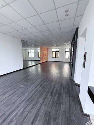 cho thuê văn phòng vinhomes grand park. rẻ nhất thị trường!