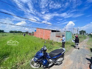 cần bán đất lập thành hoà khánh tây giá rẻ, sổ hồng, dân đông 680 triệu/nền