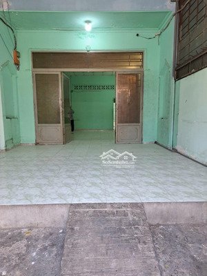 cho thuê nhà cấp 4 dt 5x20m, đường ô tô chỉ 8,5tr/tháng