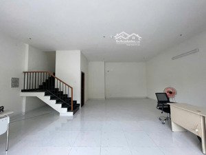 chính chủ bán shophouse sổ sẵn, 151m2 với giá 5tỷ4 sở hữu vĩnh viễn dọn vào vừa ở vừa kinh doanh