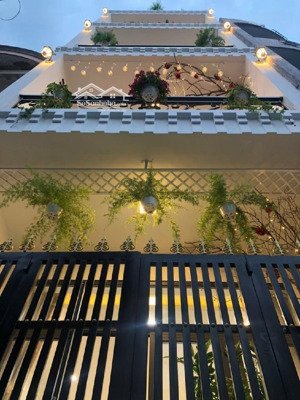 bán nhà riêng mặt tiền đất thánh, 11,5 tỷ, 43m2, giá ưu đãi