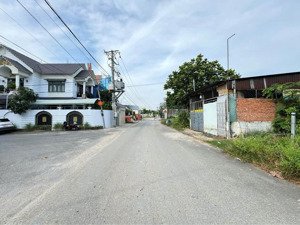 ngộppppp đất nền ngay đường hai tháng chín, mỹ phước, bến cát, shr, 300m2, gía 650 triệu.