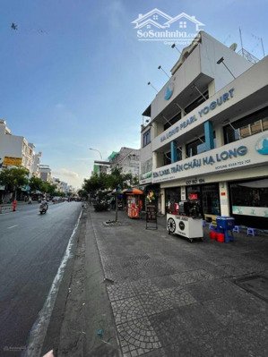 cần cho thuê mặt tiền hùng vương gần nguyễn tri phương . dt: 4 x 15m, 3 lầu,.lh: 0. 0901 38 30 38