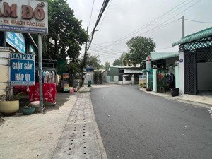 cho thuê nhà mặt tiền trục chính thích hợp ở, văn phòng, công ty, dạy học phú lợi, tdm, bình dương