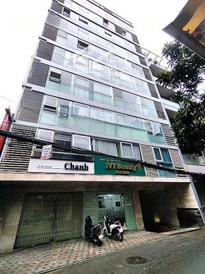 shophouse chân đế 2 tầng diện tích 200m2 - giá 20 triệu/ tháng