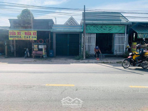 nhà cấp 4 mặt tiền đường kinh doanh đỗ văn dậy, tân hiệp, hóc môn. giá cực tốt 2 tỷ thương lượng