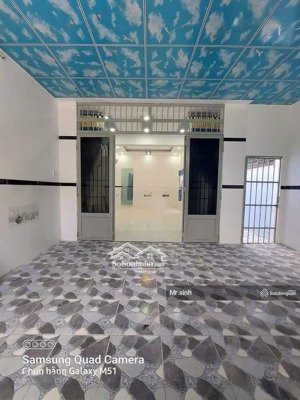 nhà cấp 4 mặt tiền đường thuận tiện kd mua bán hoặc đầu tư, đường suối lội, củ chi. 1 tỷ 8