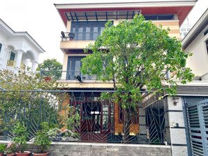 cho thuê biệt thự đẹp sunflower tp mới thủ dầu một, full nội thất sang trọng, giá thỏa thuận