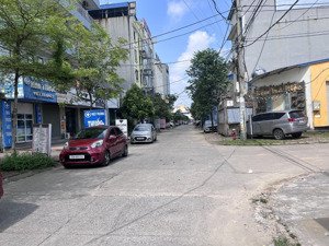 chính chủ bán gấp 141m2 mt 10m thuộc làn 2 chợ samsung phổ yên sẵn 2 ki ốt đang cho thuê 14tr/th