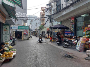 nhỉnh 17 tỷ có ngay lô đất 93m làm tòa nhà văn phòng,ccmn tai hồ tùng mậu quận nam từ lliêm