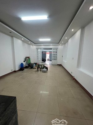 nhà mt đường quốc lộ 13, 5x30m, 1 trệt, 2 lầu, st, kinh doanh đa ngành