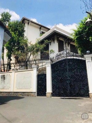 hàng hiếm! biệt thự góc 2 mt trần quốc thảo, phường 7, quận 3 - dt: 16x26m, 344,5m2, 2 lầu, 160 tỷ