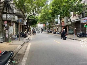 tân ấp - phúc xá -ba đình - phân lô - 2 ô tô tải tránh - văn phòng cty, ở đều ổn - ô chờ thang máy