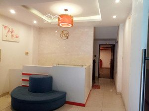 cho thuê mb kinh doanh 4x13m tại hoa lan, p2, phú nhuận