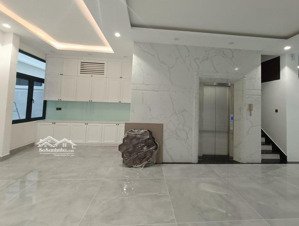 cho thuê văn phòng kinh doanh tại vinhomes grand park chỉ từ 3 triệu/tháng. lh 0828030977 thiện