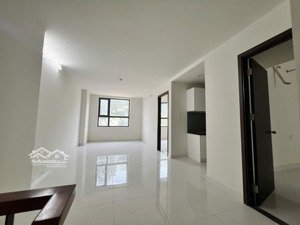 chính chủ bán căn hộ shop 1 trệt 1 lầu, đã có sổ, tiện ở và kinh doanh. cam kết giá thật
