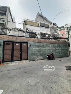 siêu phẩm cho thuê căn biệt thự sân vườn rộng + đường lê văn sỹ, p. 13, quận 3