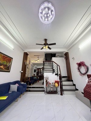 nhà đẹp, 4 tầng 57m2 - đ.khuông việt, tân phú - 4 pn - ôtô đậu cửa - ngang 4,4m - giá chỉ 6,3 tỷ.