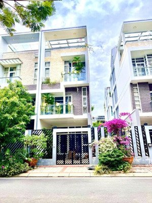 cho thuê nhà phố full nội thất cao cấp tại jamona golden silk quận 7, giá 24tr/tháng