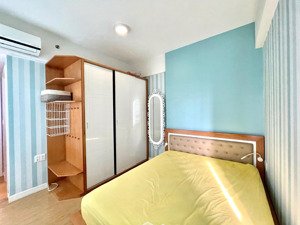 chính chủ bán căn 2pn góc ở c skyview chánh nghĩa sẵn sổ hồng tầng 26 giá tốt chỉ 1tỷ98