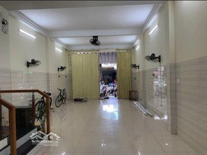 bán nhà mặt tiền 99.3m2 ngay khu sầm uất du lịch biển mỹ khê. đường mt 7m5 lề 4m