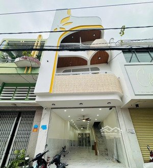 cho thuê tầng trệt - mặt tiền đường bạch đằng, ngang 5m, diện tích 65m, mới xây, khu tiện ích