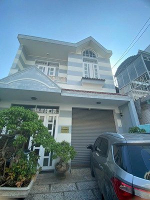 bán nhà riêng tại nguyễn thị minh khai, 13 tỷ, 165,5 m2, giá cực chất