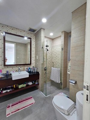 cho thuê căn hộ chung cư the everrich, đ/c 968 3 tháng 2 phường 15 quận 11, diện tích 116m2