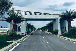 chính chủ bán nhà 3 lầu đường 16m đối diện căn hộ centana, dt 100m giá 8,5 tỷ. sổ hồng riêng